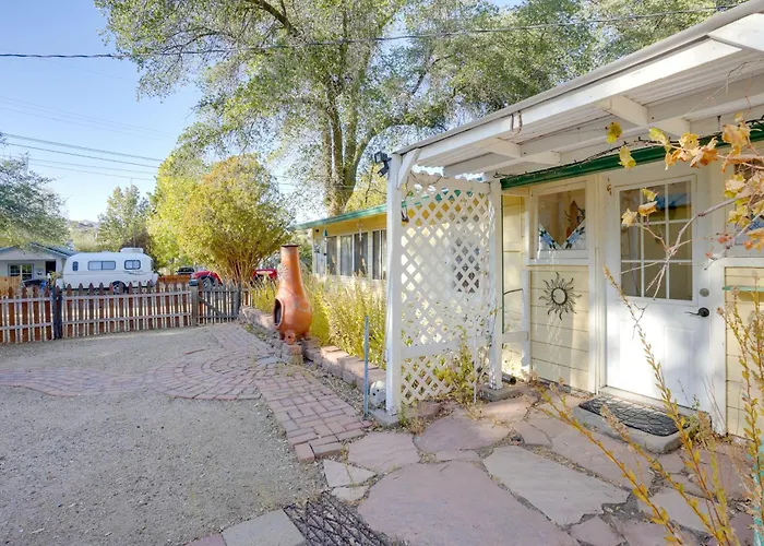 Apartment < 1 Mi To Horse Boarding: Cozy Hideaway!